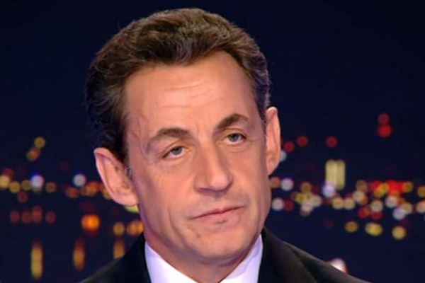 NICOLAS SARKOZY EST OFFICIELLEMENT CANDIDAT